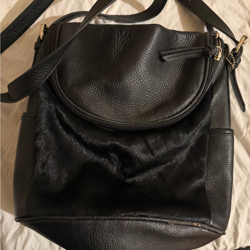 Clarks Elegant Black Leather/ fur Shoulder Bag